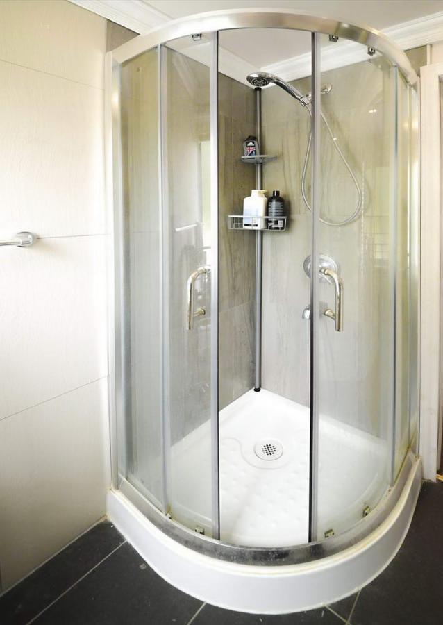 Salmon Magwood Guesthouse トロント エクステリア 写真